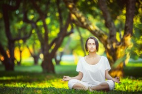 九游官方下载中心-体育圈三线快讯，新疆广汇临场应变、费耶诺德备战欧联、多特蒙德调整名单